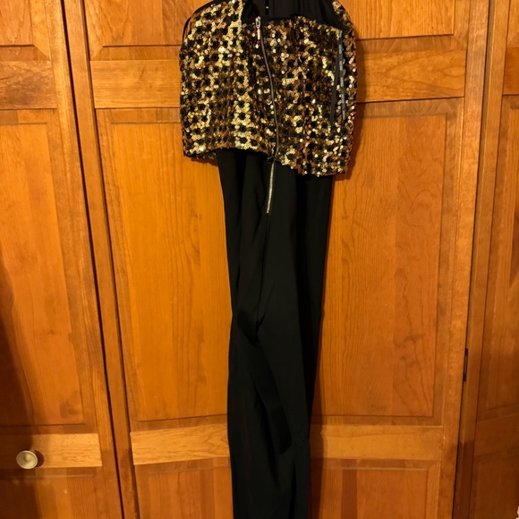 Gold sequin jumpsuit - Picture 4 of 6